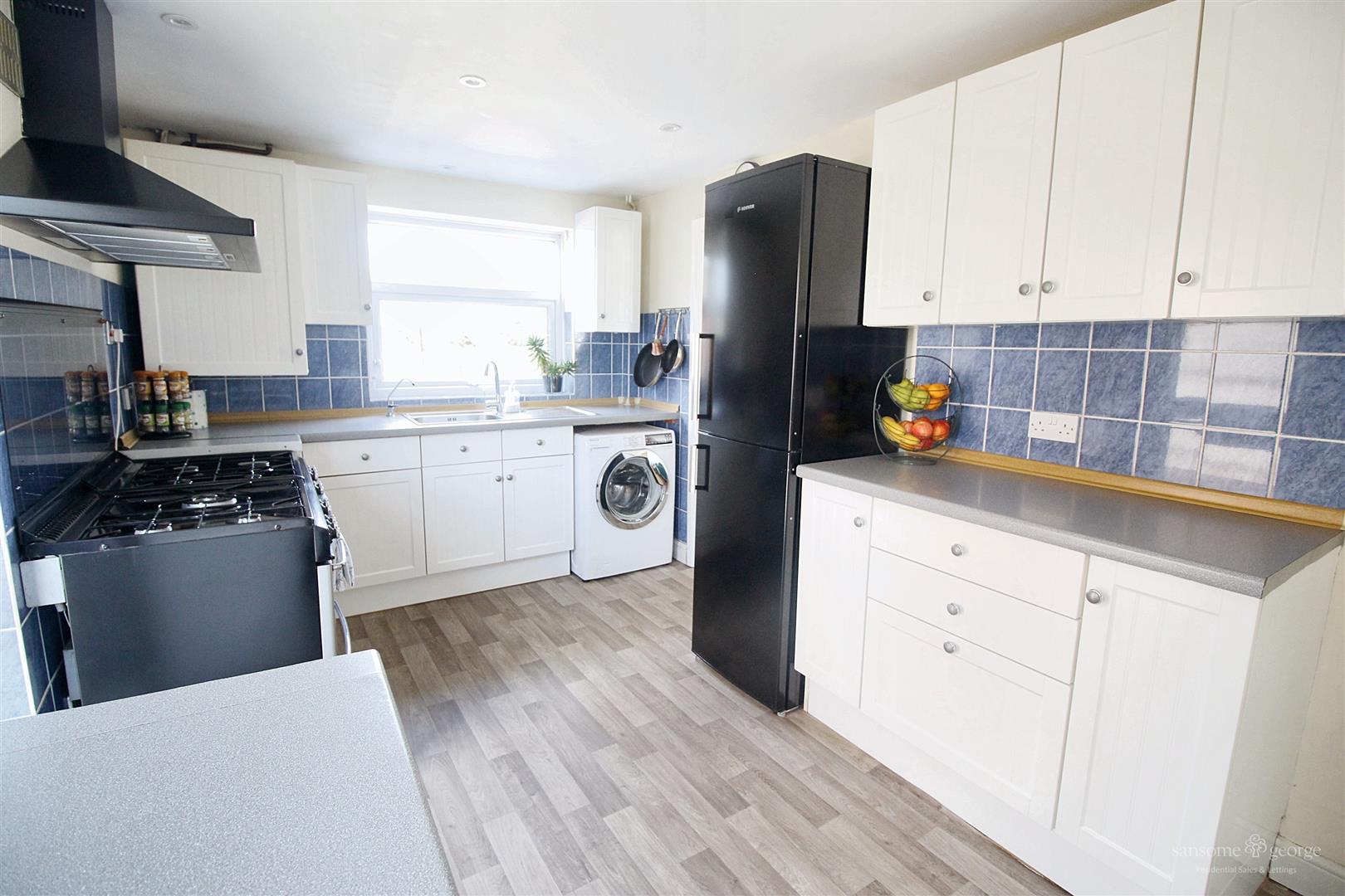 Walmer Close, Tilehurst, Reading